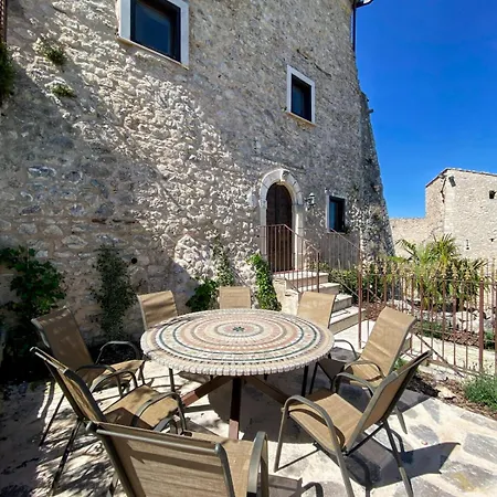 Hotel Collis Petri Relais *